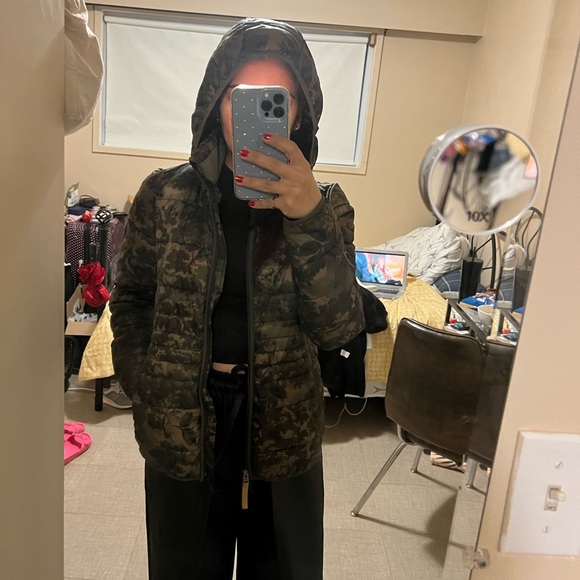 Coat - Picture 2 of 4